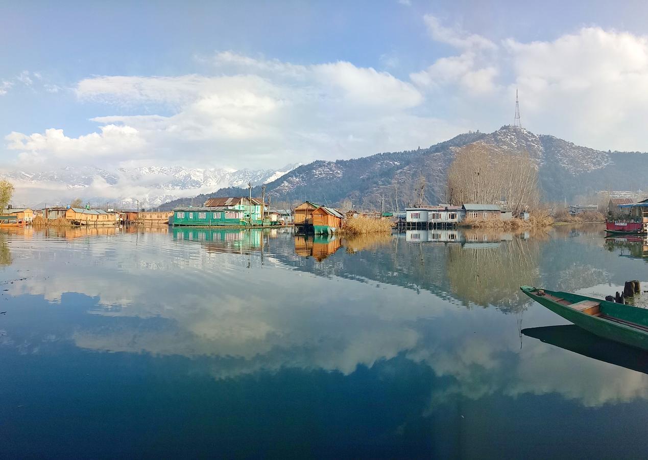 Отель New Bul Bul Group Of Houseboats Srinagar Durgjan Экстерьер фото
